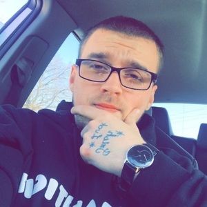 Meet your Posher, Tanner